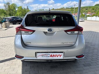 Toyota Auris 1,8 Hybrid e-CVT Executive - 6