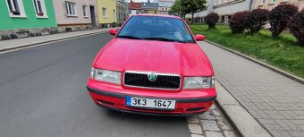 Škoda Octavia 1,6 benzin - 6