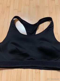 Sportovní podprsenka zn. Nike vel. L - 6