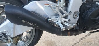 APRILIA TUONO V4 2014 - 6