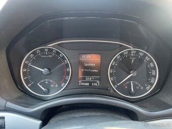 Škoda Octavia 1.6 tdi combi - 6