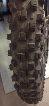 Prodám sadu Michelin Tracker 140/80 18 + 90/90 21 - 6
