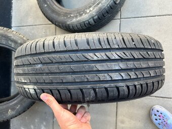 Letní pneumatiky, cca 6-7mm Nokian 195/65 R15 91T - 6