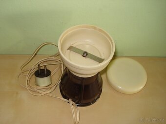 Starý mlýnek na kávu, bakelit - 6