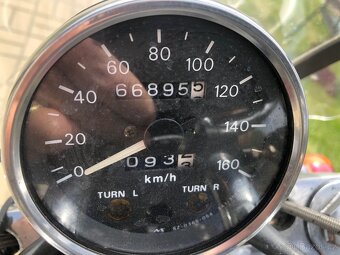 Suzuki Intruder VS400 - 6