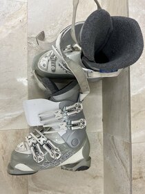 Zimní  sportovní potřeby - lyze, boty, brusle, přilby… - 6