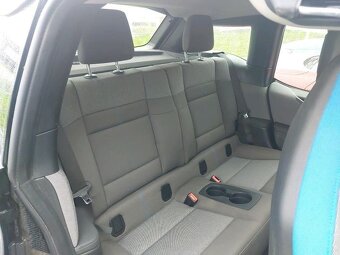 BMW i3 120Ah Jen 23 tis km Odpočet - 6