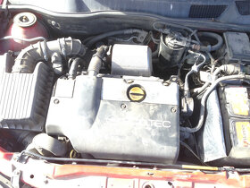 Opel Astra G Combi 2,0DTi 2001 - díly - 6
