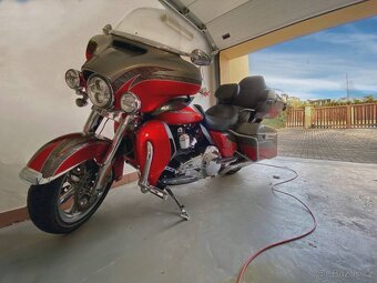 Harley Davidson Ultra Glide CVO 2014 - 6