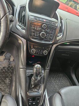 Zafira 2,0 CDTi 125 Kw - 6