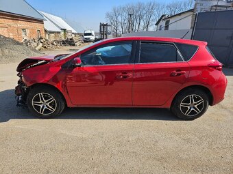 Toyota Auris 1.6 97kw 2014 ČR - 6