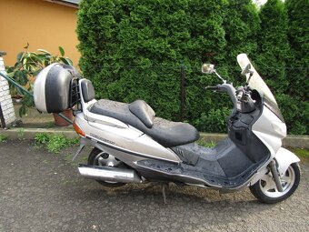 Suzuki AN 400 Burgman - 6