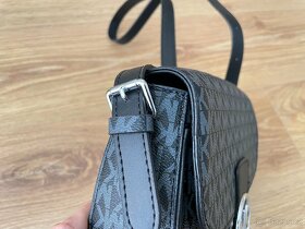 Michael Kors kabelka - 6
