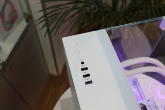 Herní PC - Ryzen 7 7700 / 32GB / 1TB / RX 9070 XT 16GB - 6