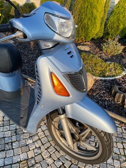 Honda SH 125 ccm rok 2003 - 6