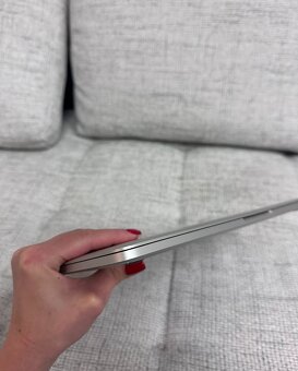 MacBook Pro 13¨ Retina Silver, i7, rok 2017, 16GB RAM, 1TB - 6