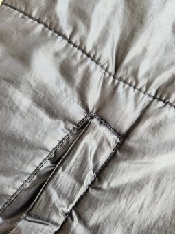 Dětská zateplená bunda Guess vel. 14 - 6