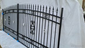 PLOT  OPLOCENÍ  BRÁNA  VRATA - 6