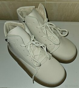 Dámské bílé boty č. 37 - nové. - 6