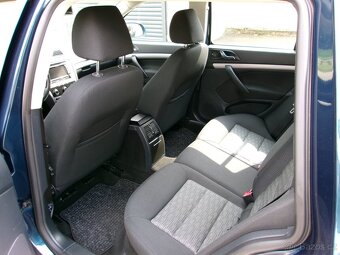 Škoda Octavia Combi 2,0 TDi NAVI ,KLIMA - 6