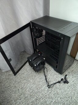 Prodám PC skříň s chladičem - 6