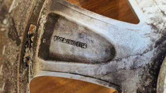 Originál Mercedes Kola 5x112 R19 Pneu 5,5mm - 6