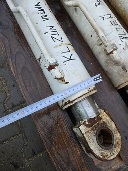 PRODÁM: Hydraulické pístnice, válce, píst - 6
