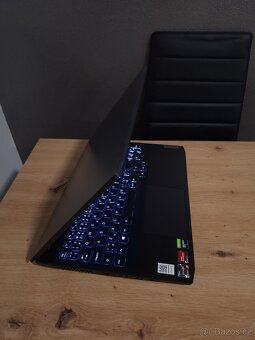 HERNÍ NTB Lenovo - TOP STAV - 6
