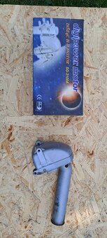 Satelitní natáčecí motor DiSEqC SG-2100A a držák na parabolu - 6