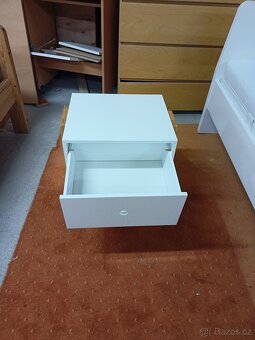 Prodám krásnou postel IKEA ASKVOLL 90 x 200 cm - 6