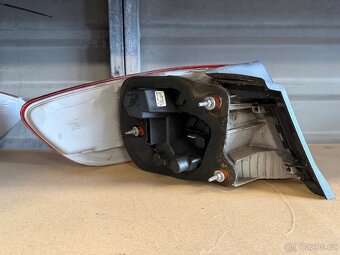 BMW E92 predfacelift zadní světla - 6