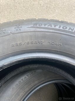 235/65 R17 104H Dunlop 2x6mm 2x5mm dot2717 Zimní - 6