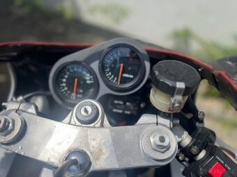 Suzuki Gsxr 750 1988 - 6