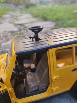 Bruder Auto Jeep Wrangler Rubicon - 6