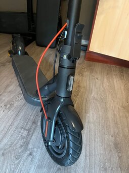 Xiaomi Electric Scooter 4 Pro 2nd Gen recenze - 6
