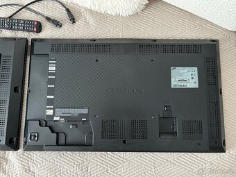 2x Samsung DM32E, FHD - 6