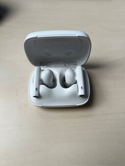 Poly Voyager Free 60 UC M– Profesionální BT sluchátka - 6