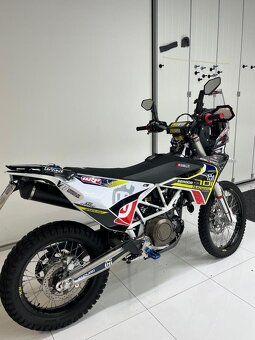 Husqvarna 701 enduro expediční cestovní - 6