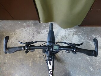Horské kolo Specialized - 6