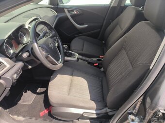 Opel Astra 1.6 16V , 85 kW benzín, 2011 - 6