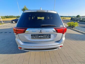 Mitsubishi Outlander 2.0 PHEV, jen 37.t.Km - 6