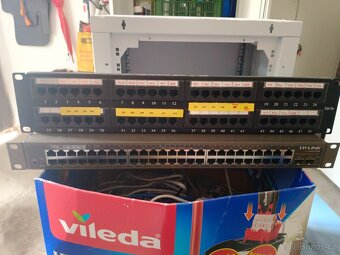 Rack skříň Triton, Patch panel, Web smart switch - 6