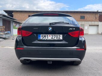 BMW X1 sDrive 18d 105kw 2012 manuál - 6