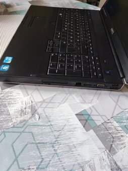 Dell Precision M6500 – 17", i7, 8 GB - 6