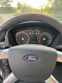 Ford Focus 1.6i 74kW - 6