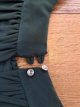 zelené společenské šaty - 6