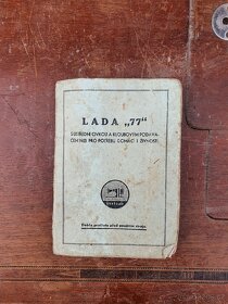 Historický šicí stroj zn. Lada - 6