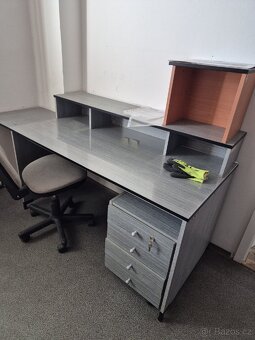 Kancelářský nabytek - 6
