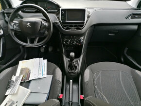 Peugeot 208 1,2 - 6