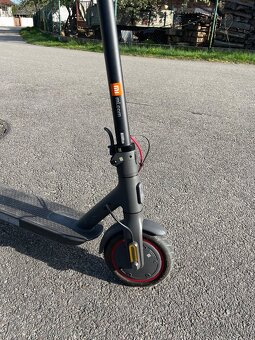Elektrická koloběžka Xiaomi mi scooter Pro 2 - 6